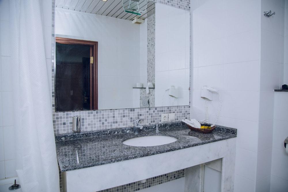 Caspian Ulduz Hotel バクー エクステリア 写真