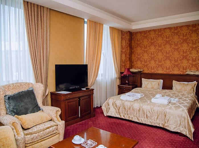 Caspian Ulduz Hotel バクー エクステリア 写真